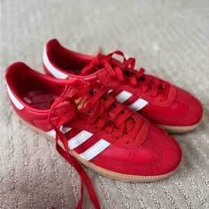Adidas Originals Samba OG sneakers in red and white